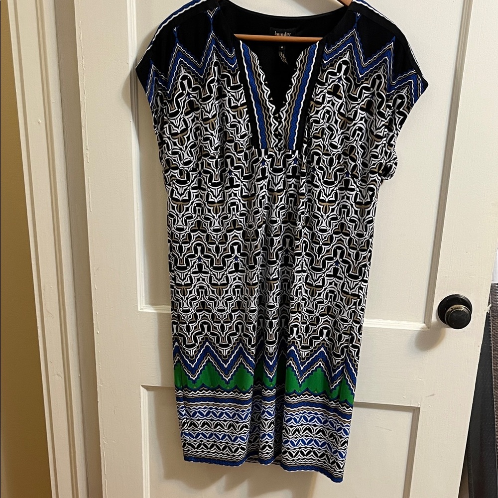 Laundry By Shelli Segal Black and White Dress with Blue Accents
